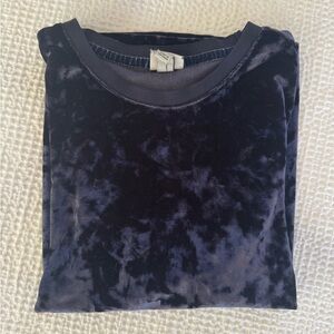 Velvet Short Sleeve Top in Dark Blue
